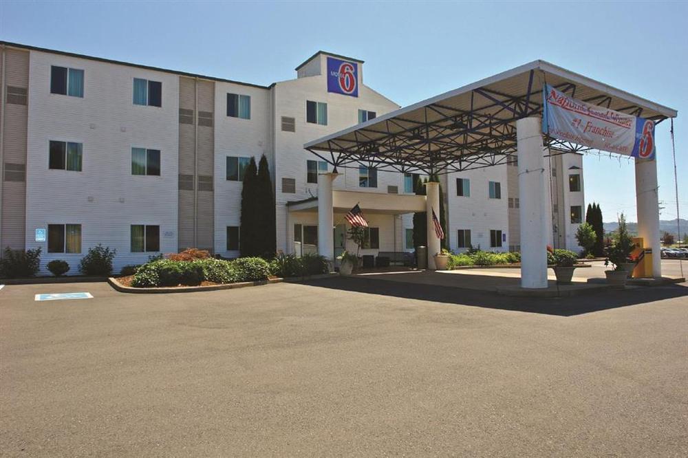 Motel 6-Roseburg, Or Ngoại thất bức ảnh